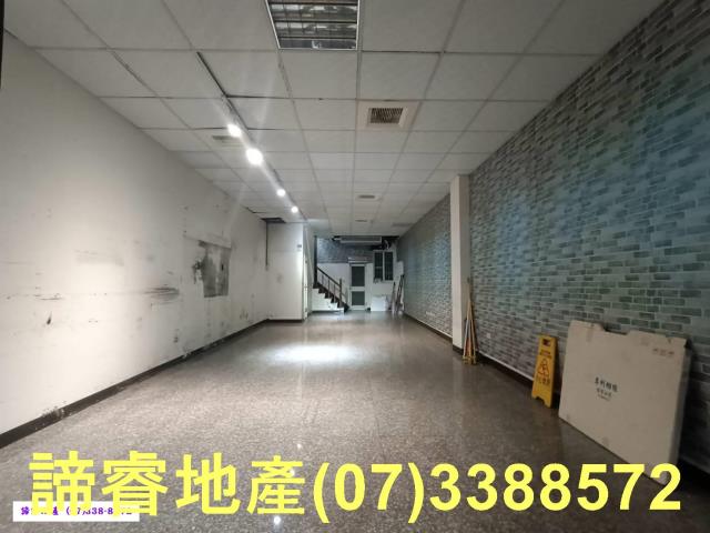 高雄前金透天-8