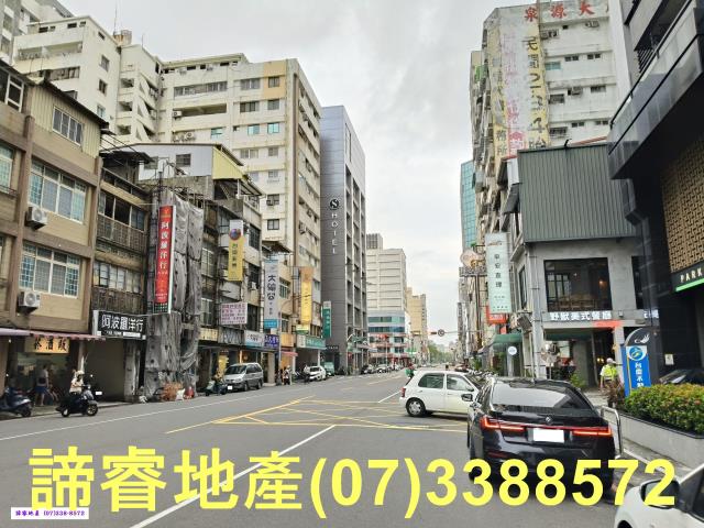 高雄前金透天-1
